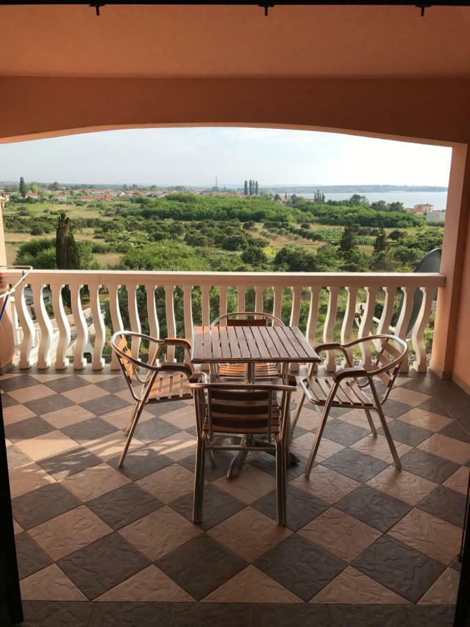 Apartments Bernarda 2 Nin Buitenkant foto